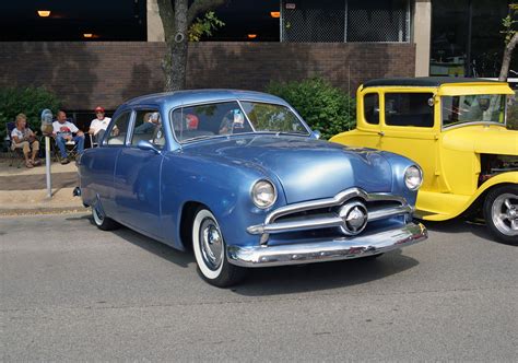 tudor sedan misuretelaio|1949 Ford (USA) Custom Tudor Sedan full range specs.